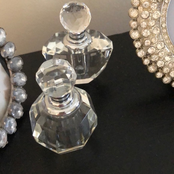 Meet your Posher, Teatime Girl 💜 - Picture 2 of 3